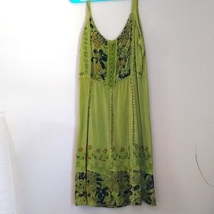 Green hippie renaissance flower dress fit and flare Ganesh Imports small/medium